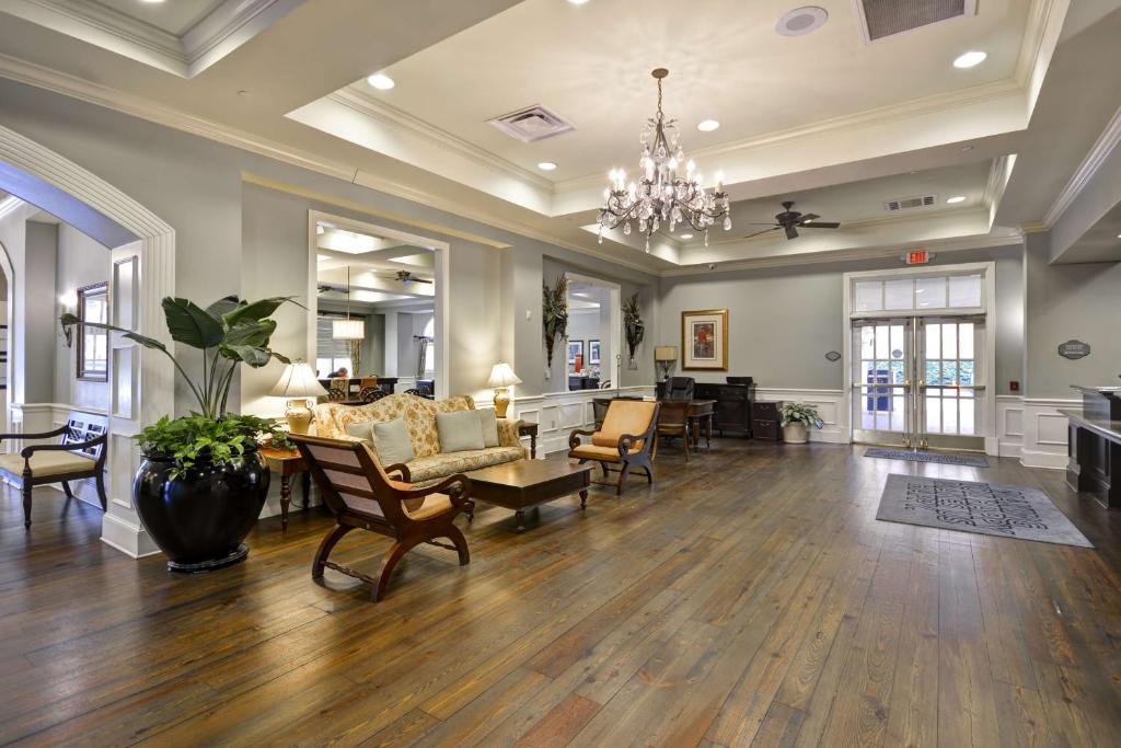 Hampton Inn & Suites Savannah Historic District in Savannah