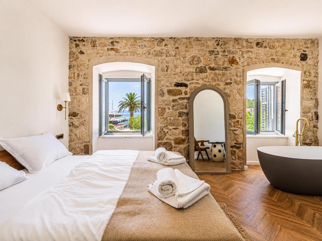 Heritage Hotel Casa Blanka in Makarska