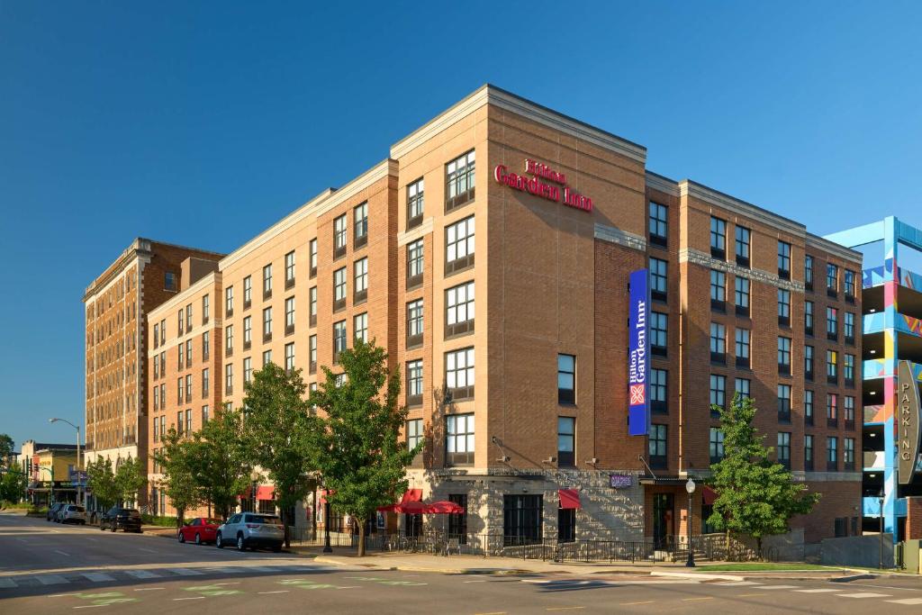 Hilton Garden Inn Bloomington in Bloomington