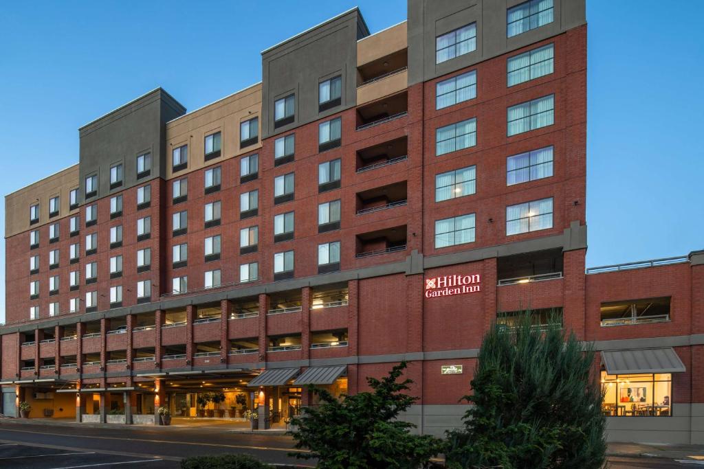 Hilton Garden Inn Tacoma Downtown in Tacoma
