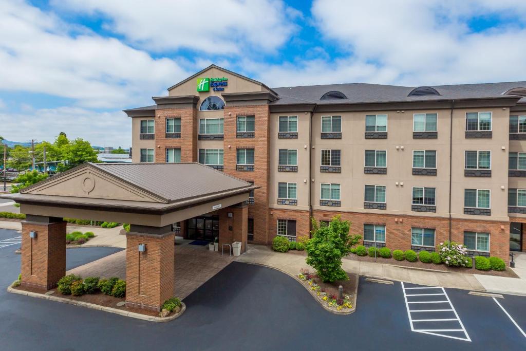 Holiday Inn Express Hotel & Suites Eugene Downtown in Eugene