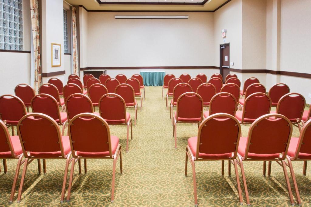 Holiday Inn Express Hotel & Suites Portland-Northwest Downtown… in Portland