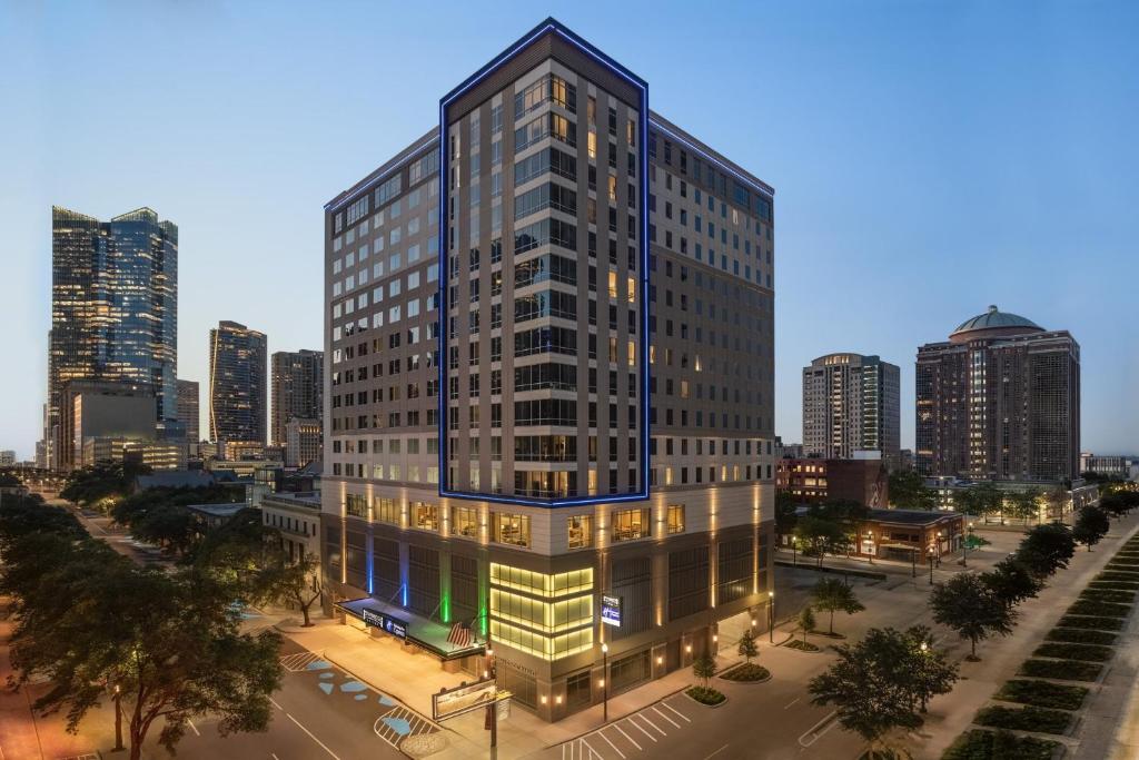 Holiday Inn Express Houston Downtown by IHG in Houston