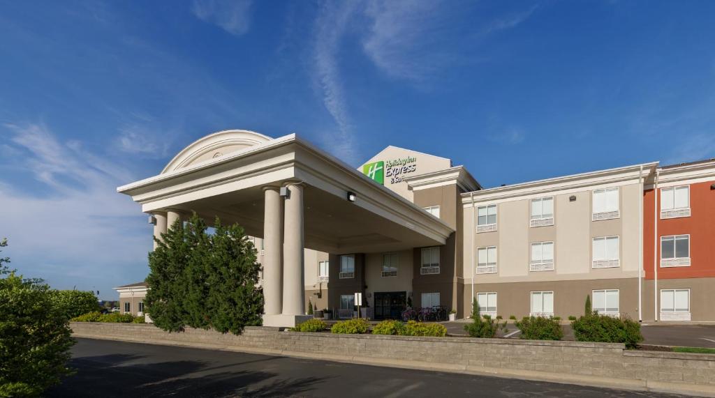 Holiday Inn Express Lawrence by IHG in Lawrence
