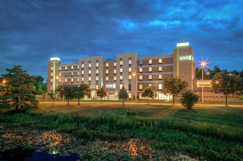 Home2 Suites by Hilton Bloomington in Bloomington