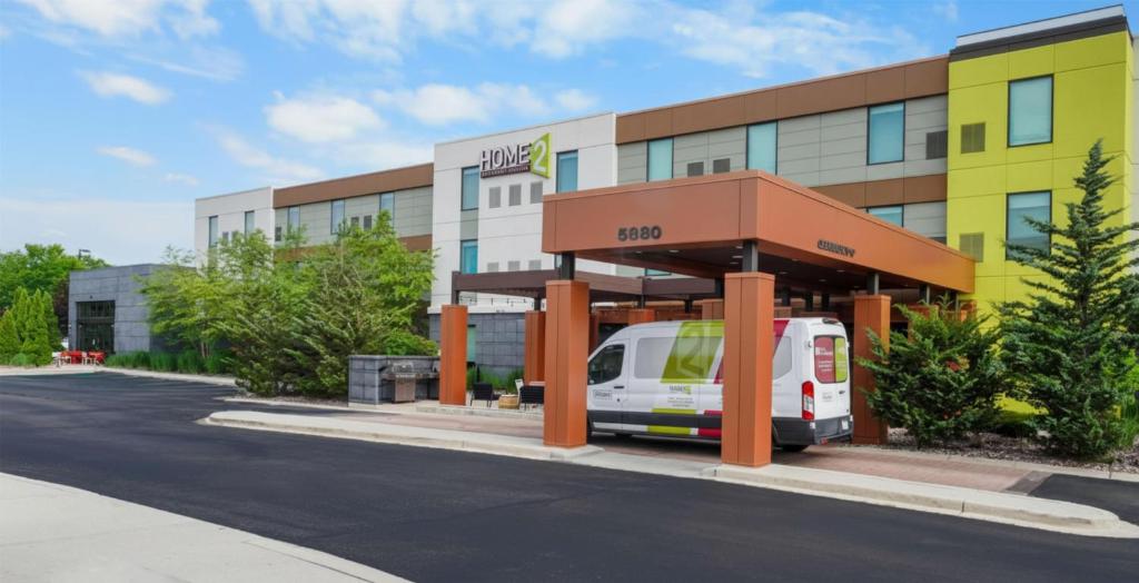Home2 Suites by Hilton Milwaukee Airport in Milwaukee