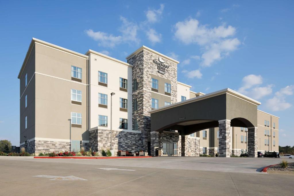 Homewood Suites By Hilton Topeka in Topeka
