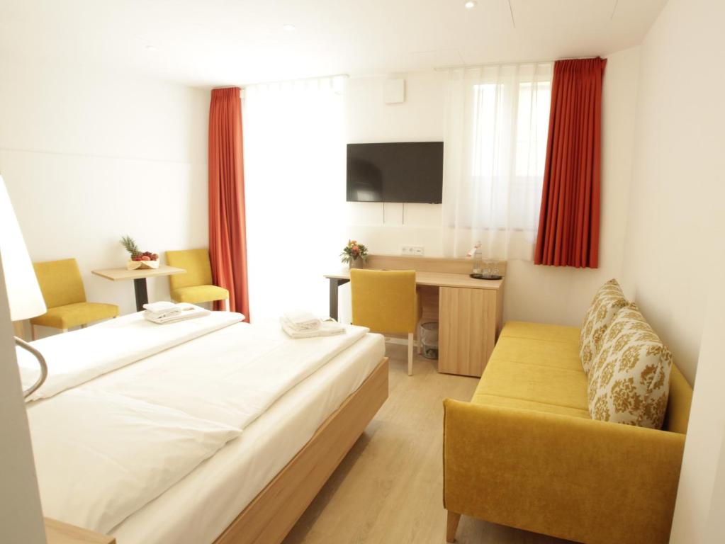 Hotel ADRIA München in Munich