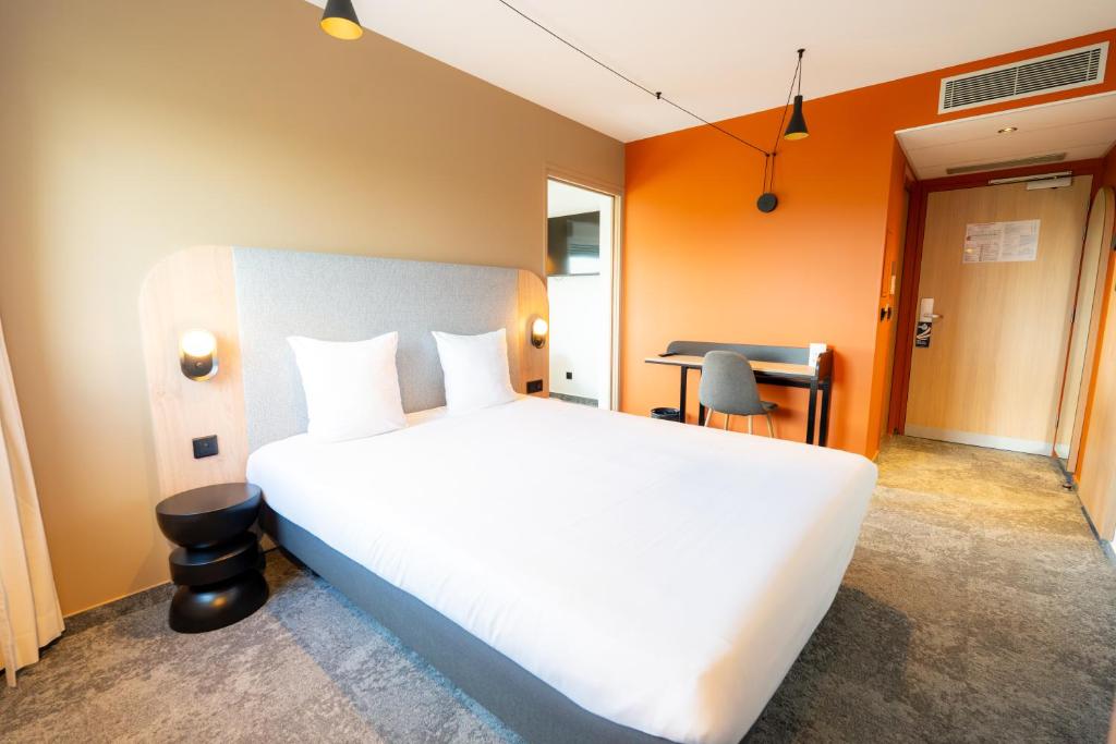 Hôtel Akena Reims Bezannes in Reims