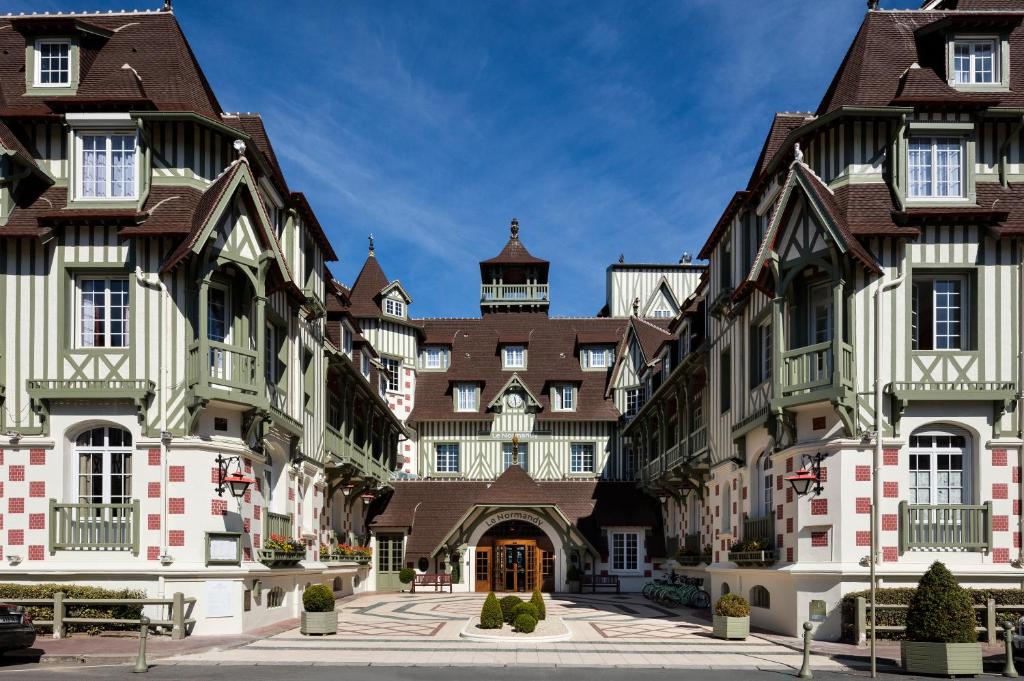 Hôtel Barrière Le Normandy in Deauville