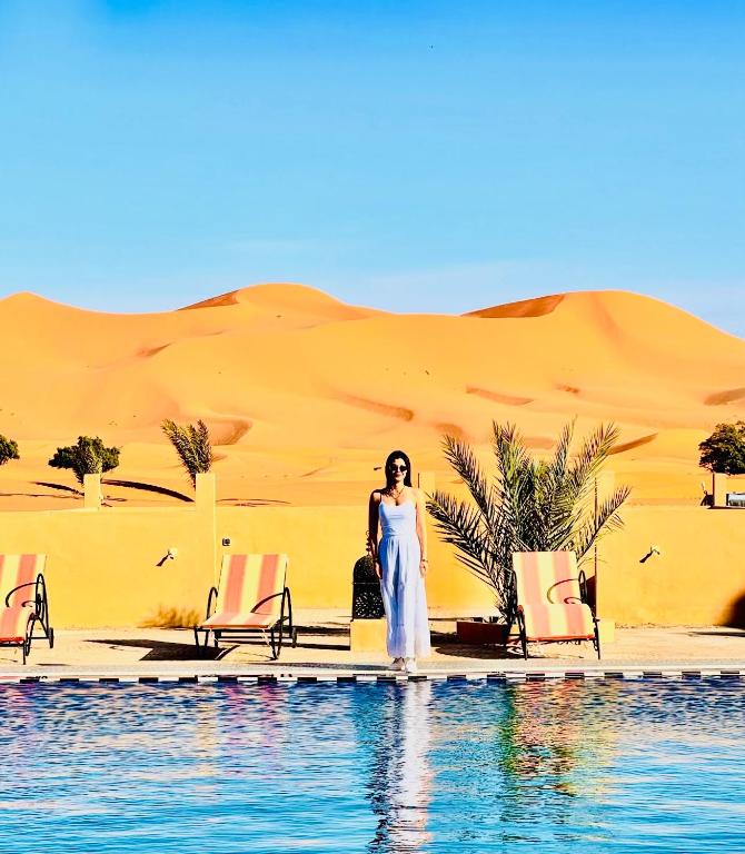 Hotel Camping Les Roses Des Dunes & Piscine in Merzouga