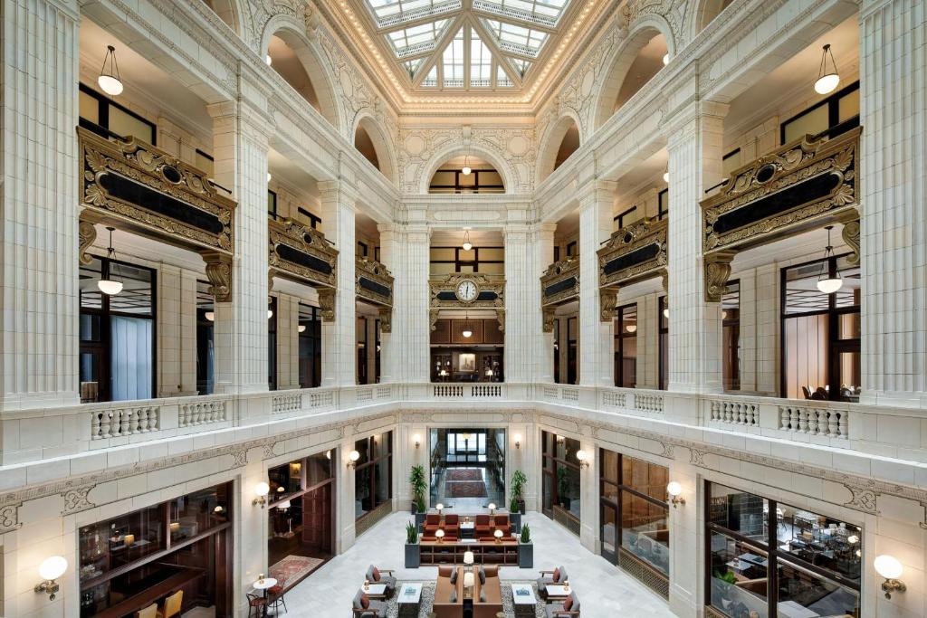 Hotel David Whitney, Autograph Collection in Detroit
