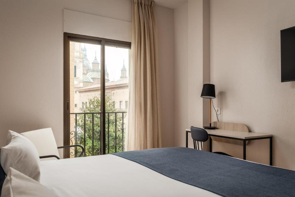 Hotel Don Jaime 54 in Zaragoza