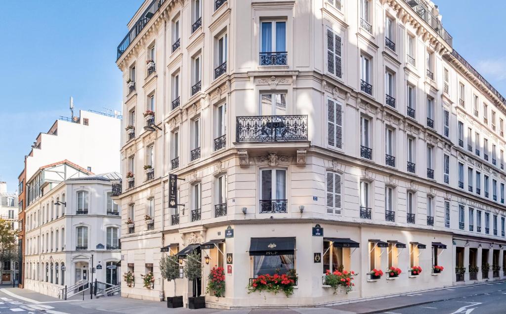 Hotel du College de France in Paris