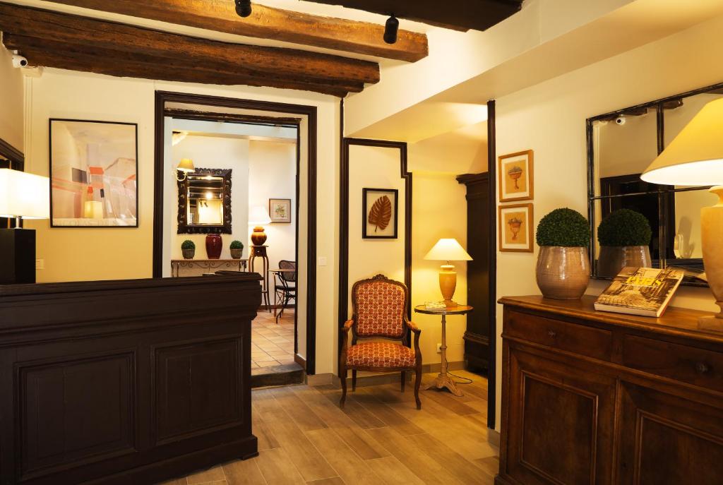 Hôtel du Cygne Paris in Paris