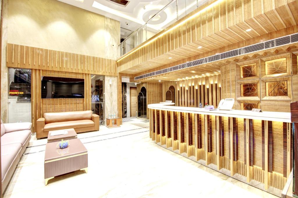 Hotel Krishna Plaza -Near Connaught Place and New Delhi… in Delhi