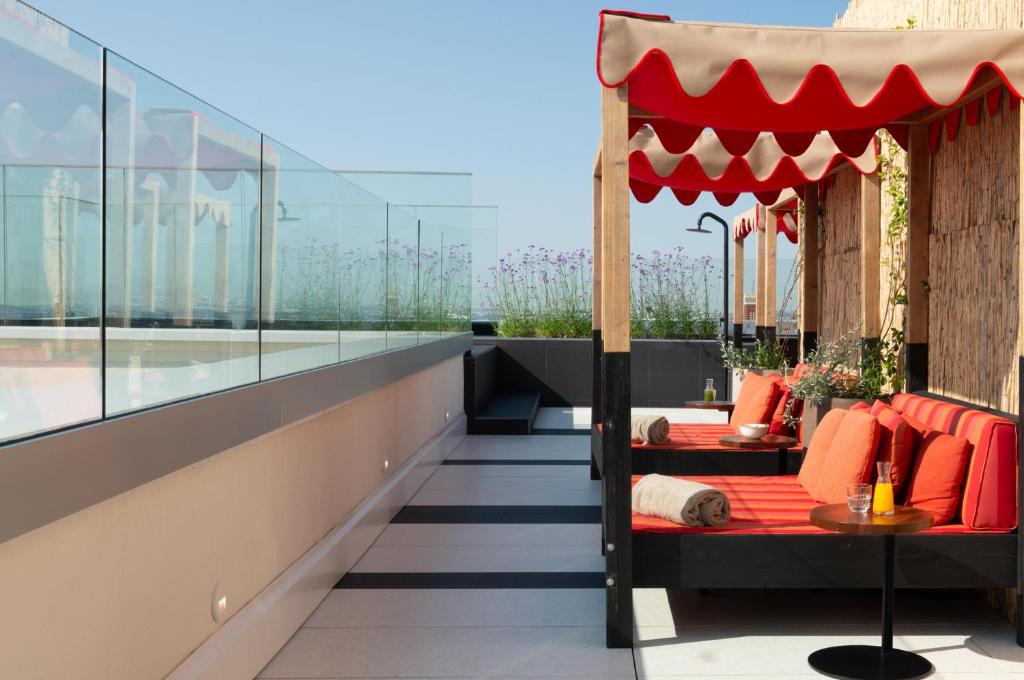 Hotel Montera Madrid, Curio Collection By Hilton in Madrid
