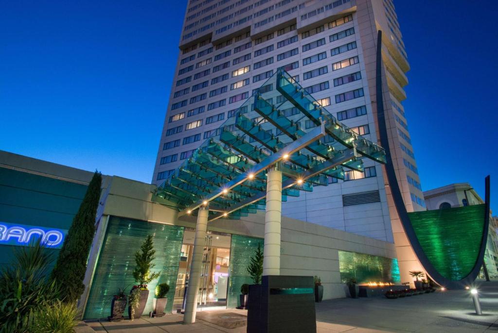 Hotel Murano in Tacoma