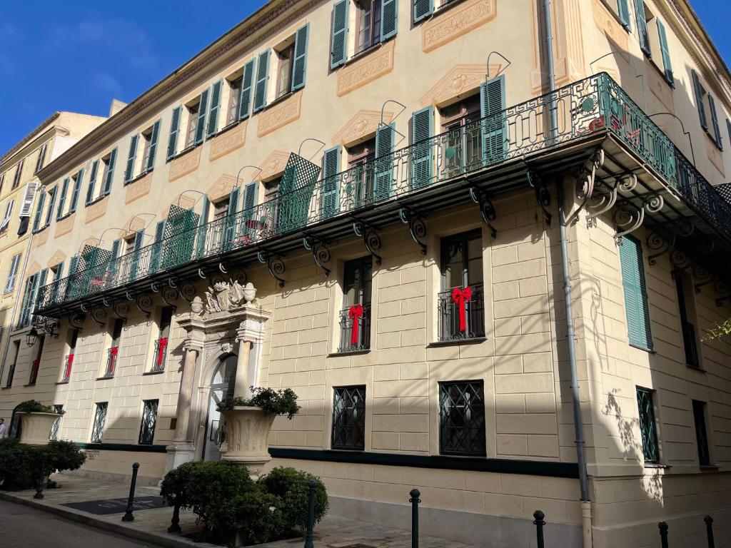 Hotel POZZO DI BORGO in Ajaccio