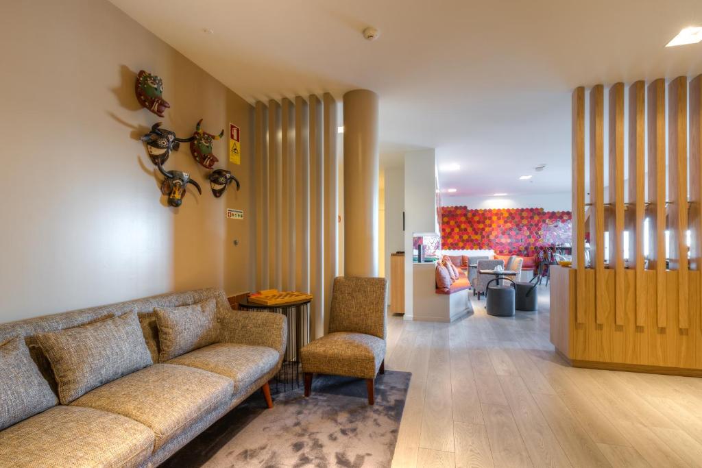 Hotel Spot Family Suites in Porto