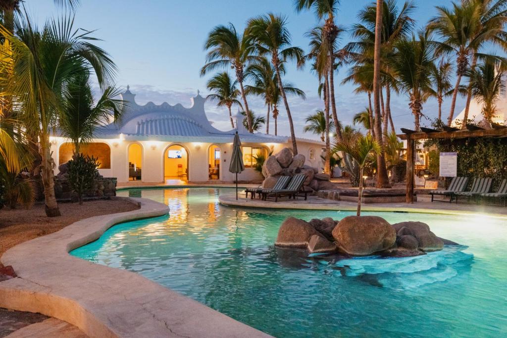 Hotel & Suites El Moro in La Paz