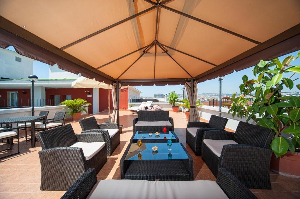 Hotel Tiempo in Naples