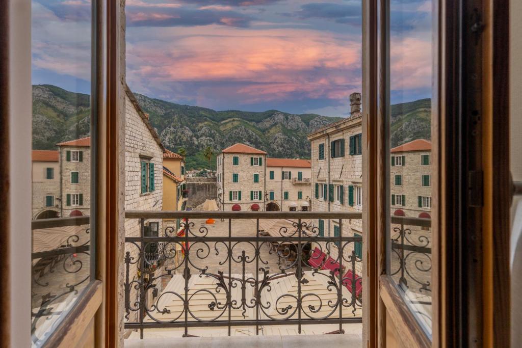 Hotel Vardar in Kotor