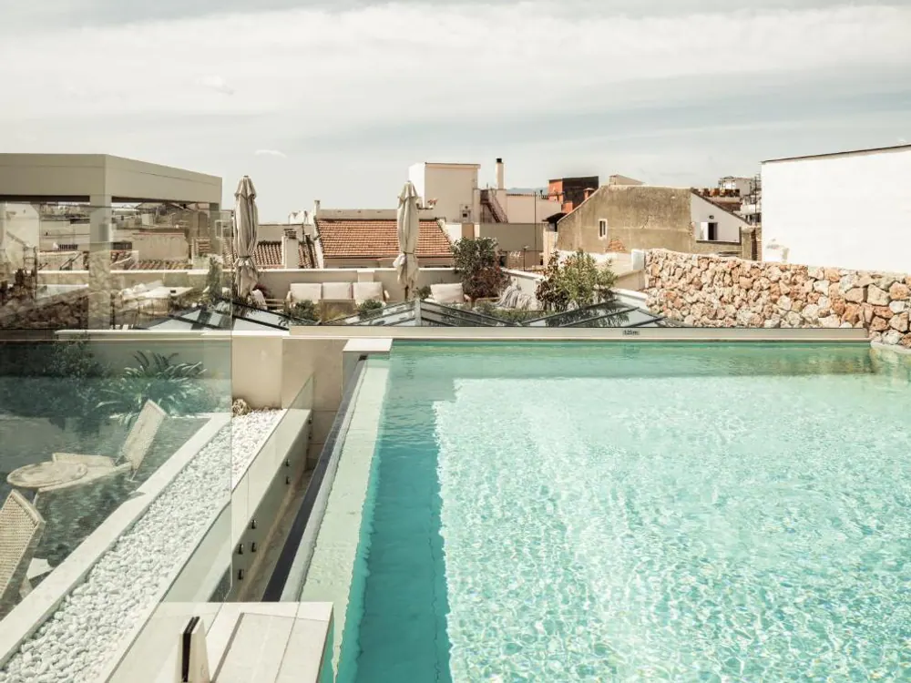 Hotel Well and Come M谩laga in M谩laga