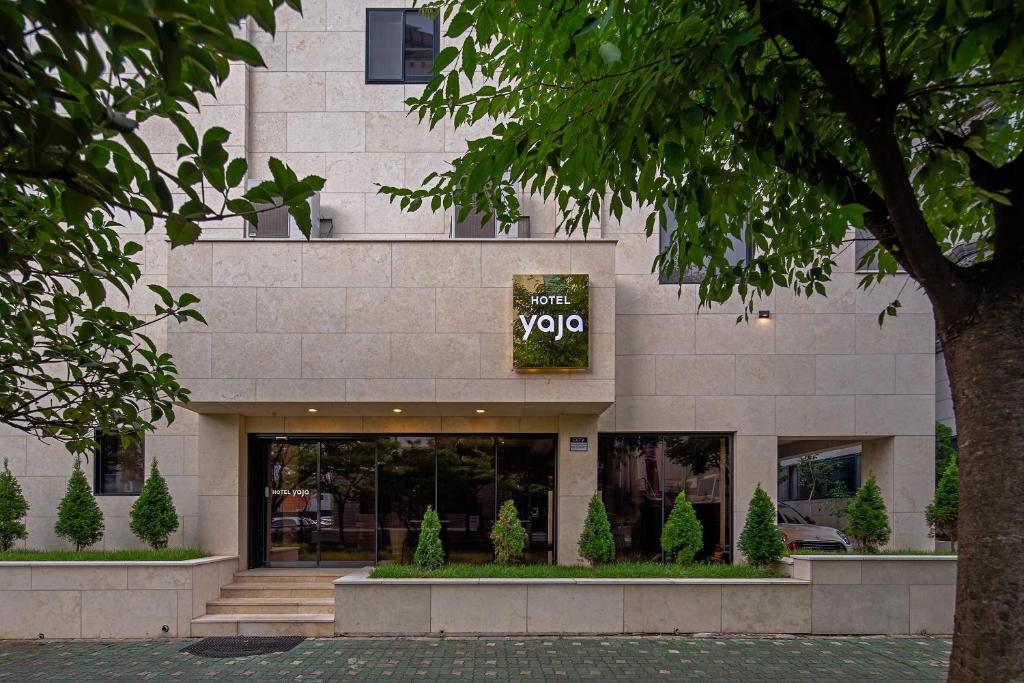 Hotel Yaja Mokpo Peace Square in Mokpo