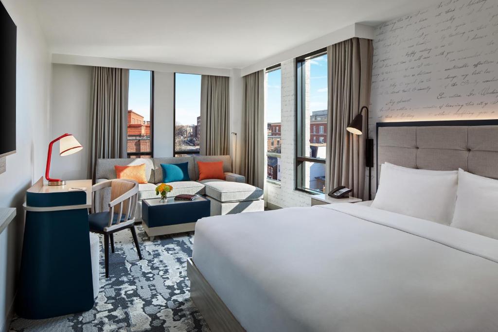 Hyatt Centric Old Town Alexandria in Alexandria