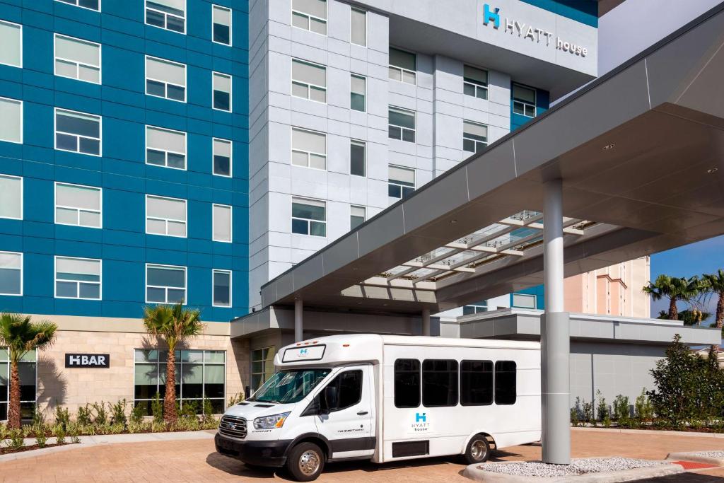 Hyatt House Orlando Airport in Orlando