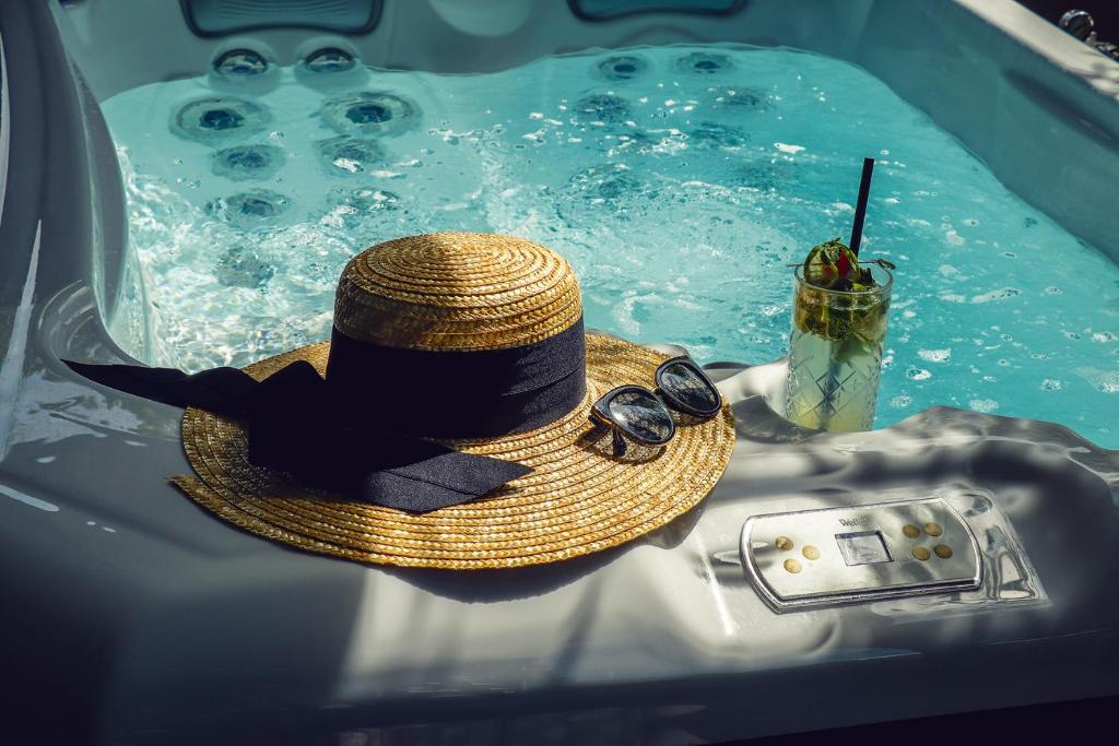 Imola Hotel Platán - Adults Only in Eger