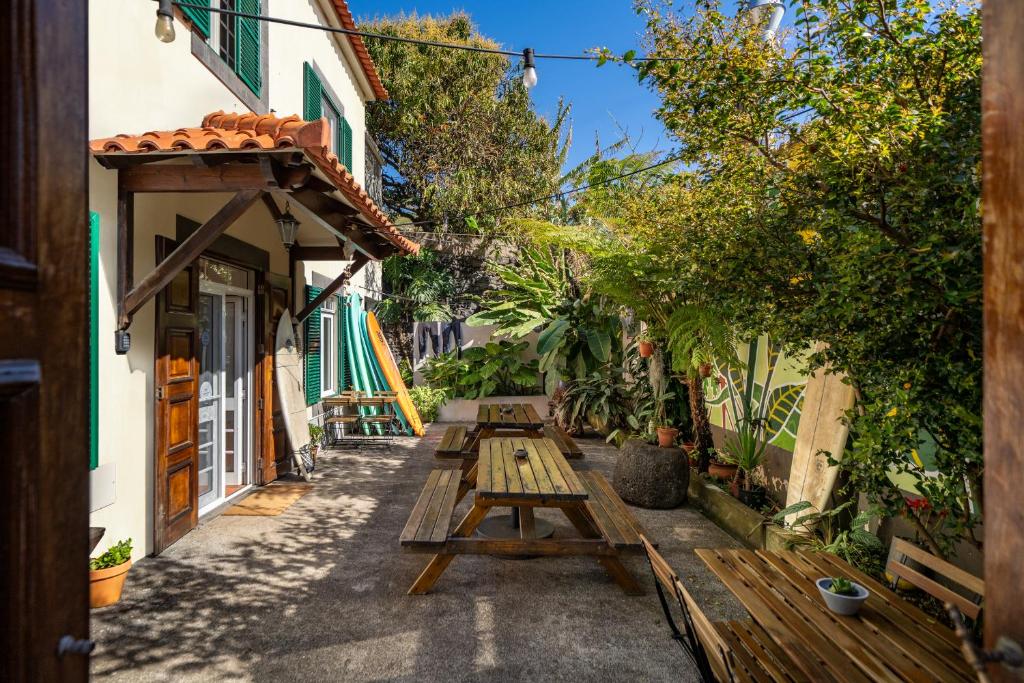 Jaca Hostel Porto da Cruz in Machico