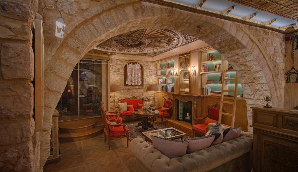 KAMARES Historic Boutique Hotel & Spa in Ioannina
