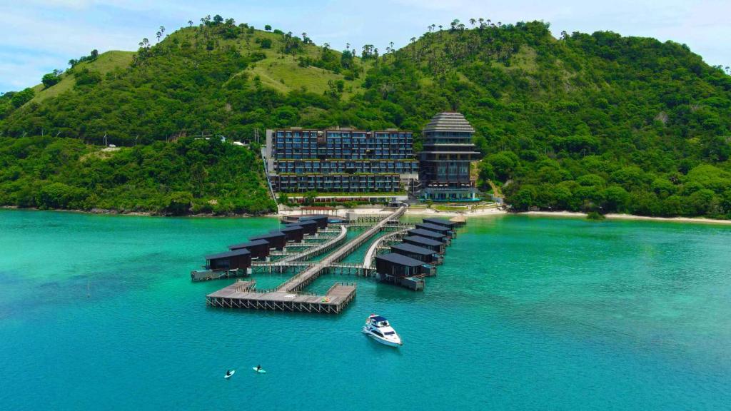 Katamaran Hotel & Resort Komodo in Labuan Bajo