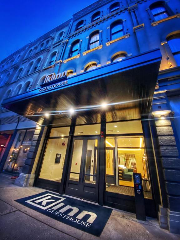Kinn Guesthouse Downtown in Milwaukee