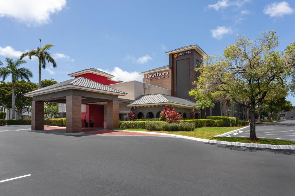 La Quinta by Wyndham Ft Lauderdale Cypress Creek in Fort Lauderdale
