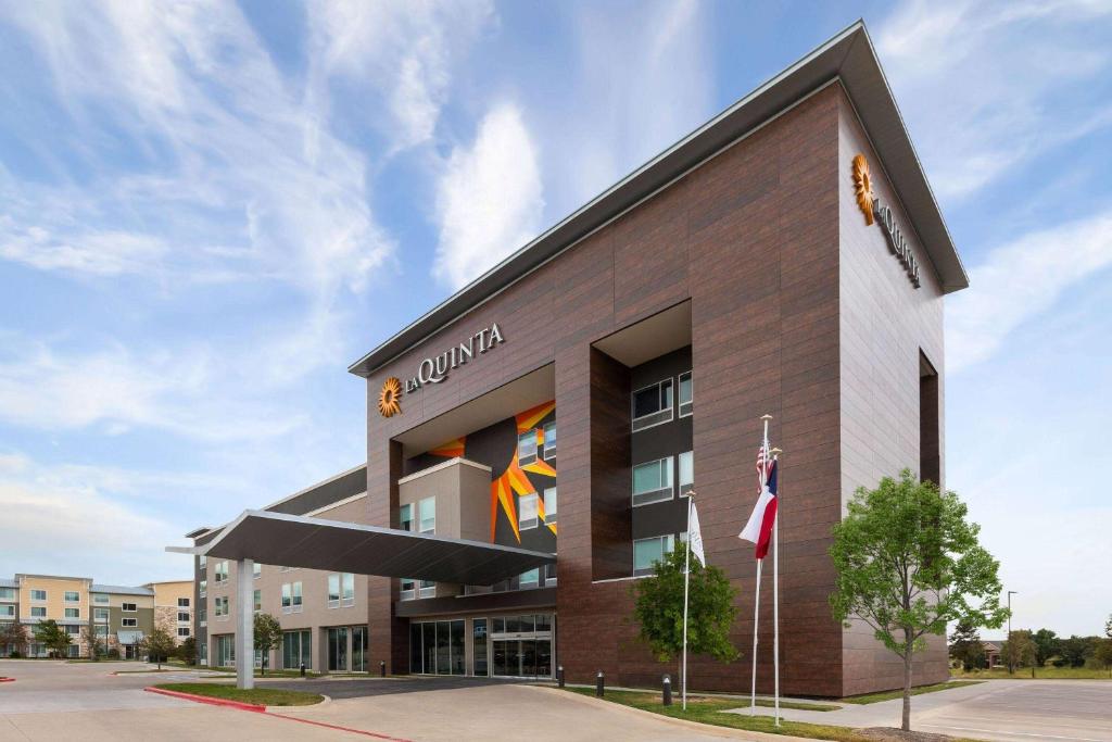 La Quinta Inn & Suites by Wyndham Austin Parmer Tech Ridge in Austin