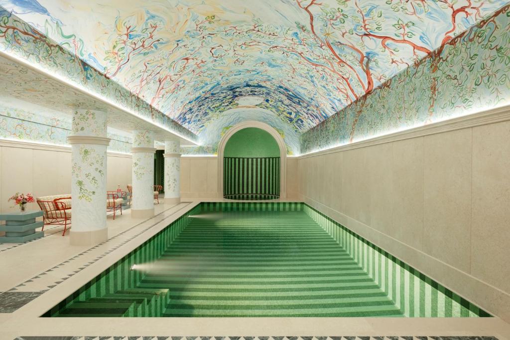 Le Grand Mazarin in Paris