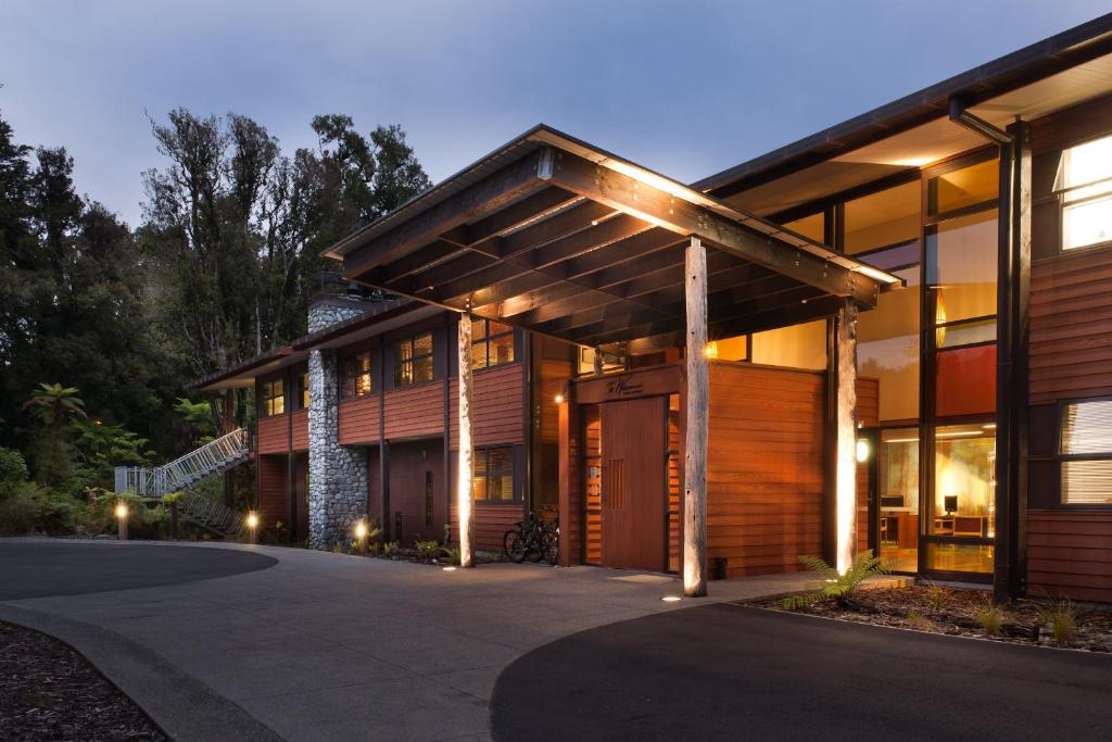 Legacy Te Waonui Hotel Franz Josef in Franz Josef