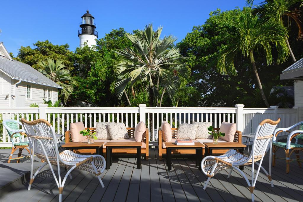 Lighthouse Hotel - Key West Historic Inns in Key West