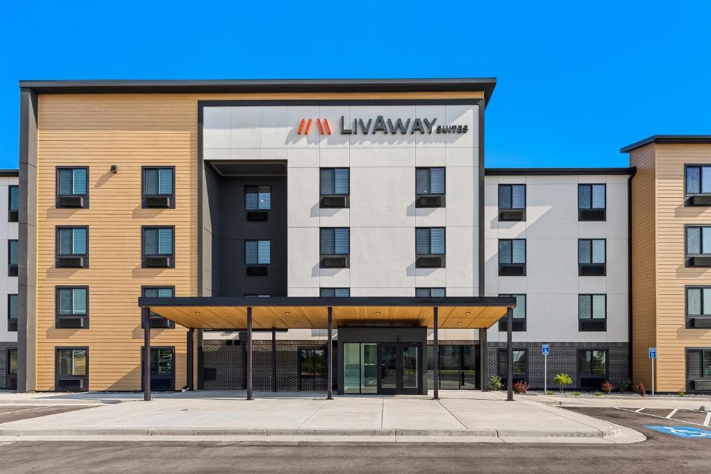 LivAway Suites Phoenix Tolleson in Phoenix