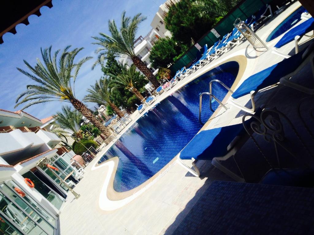 M. Moniatis Hotel in Limassol