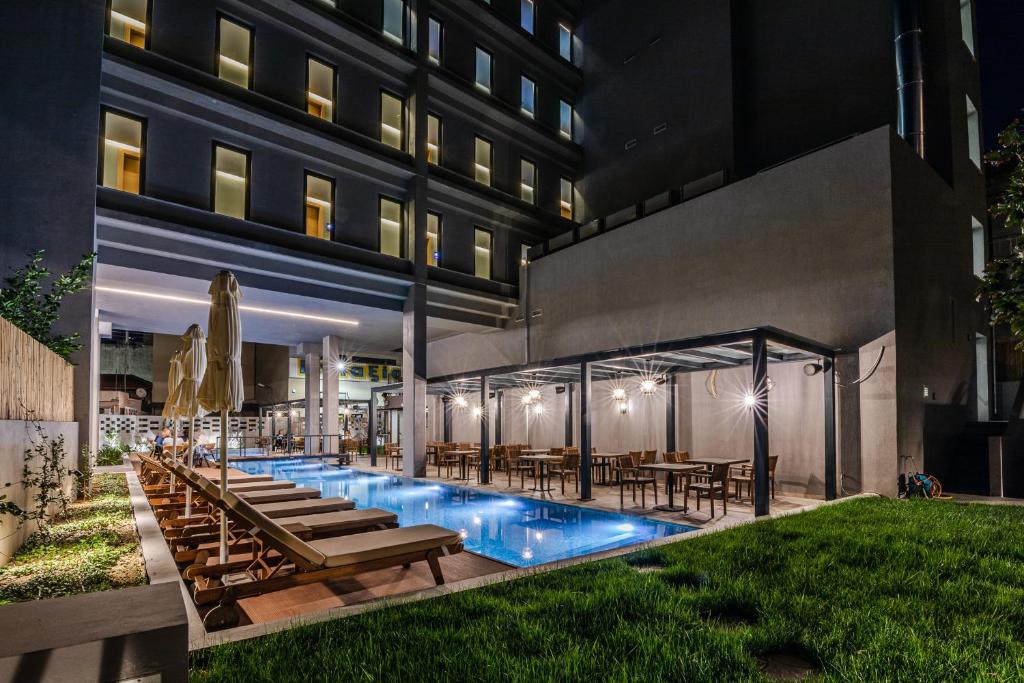 Magnes Hotel in Volos