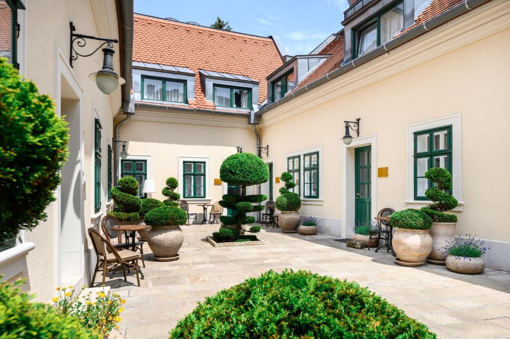 Maison Bistro & Hotel in Budapest