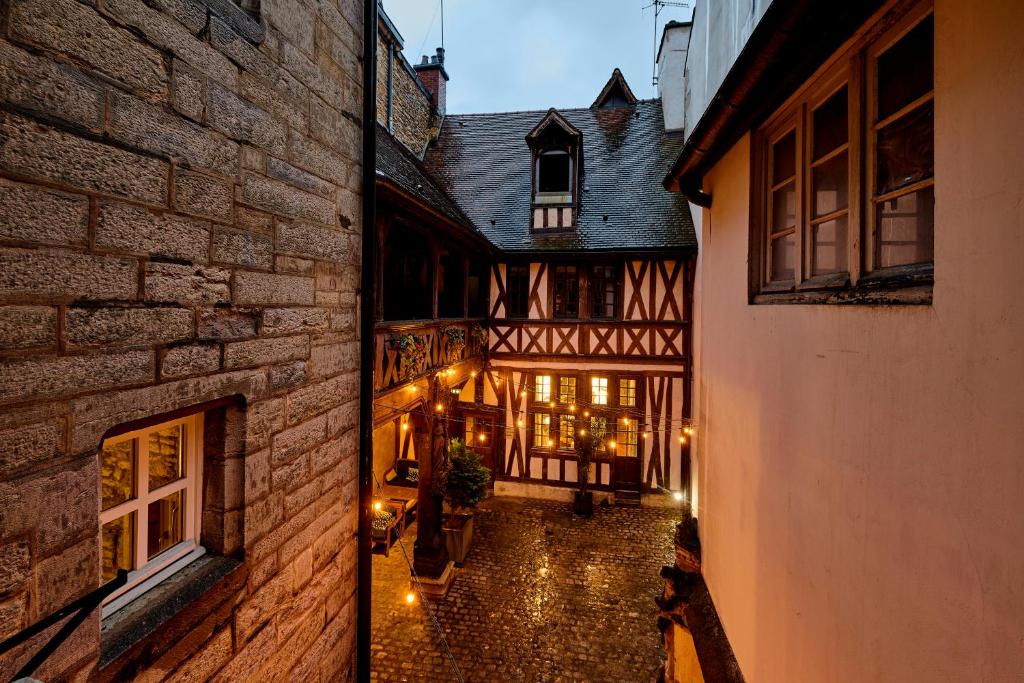 Maison Philippe Le Bon Hôtel, Restaurant & Bar le 19 in Dijon