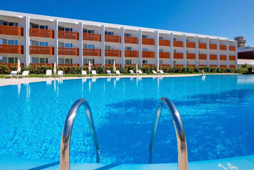 Malibu Foz Hotel - La Maison Younan in Figueira da Foz