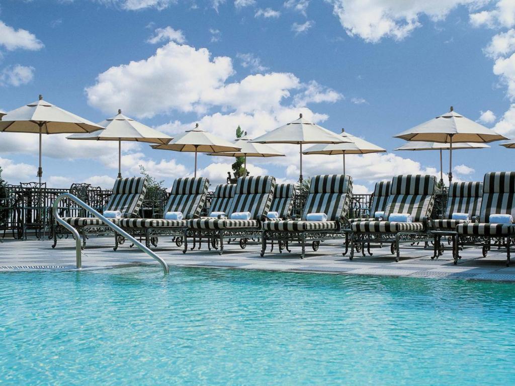 Market Pavilion Hotel in Charleston