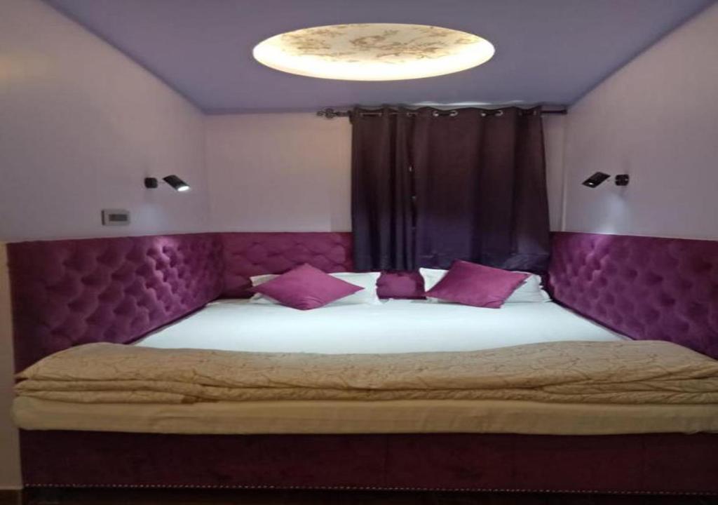 Maya Hotel & Restaurant in Agra
