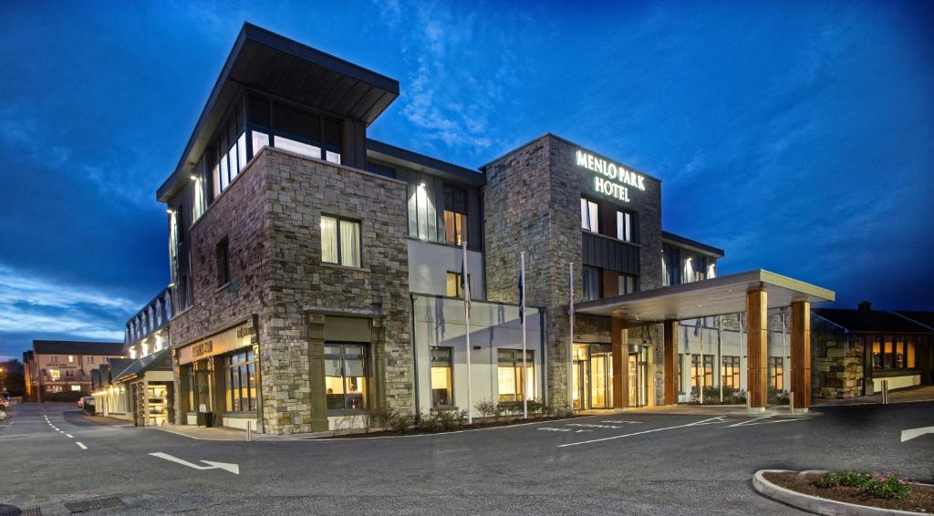 Menlo Park Hotel in Galway